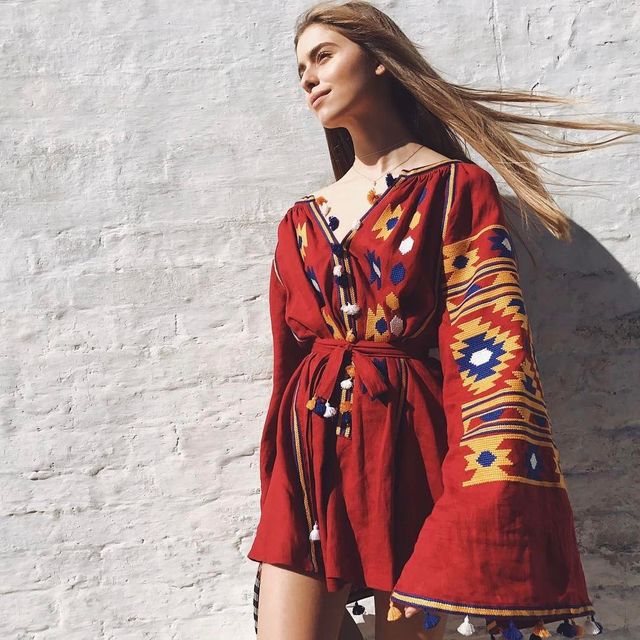 Красуня! Онука Софії Ротару похизувалася стрункими ніжками у вишиванці - фото 157813