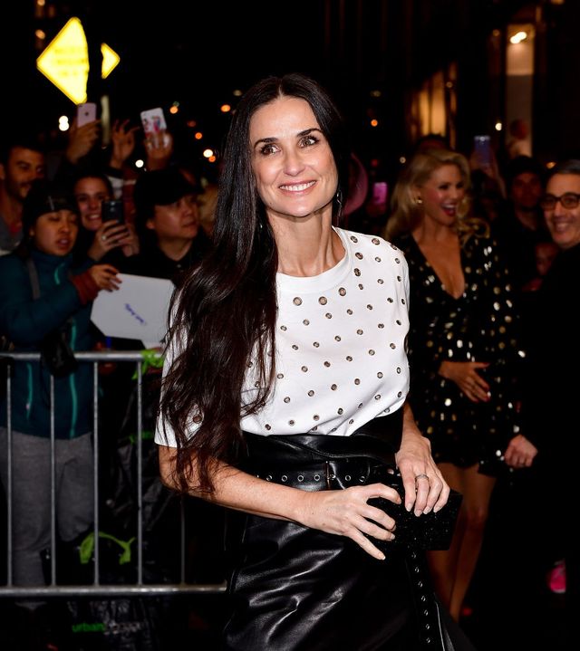 54-річна Демі Мур вразила сексуальним образом - фото 161256