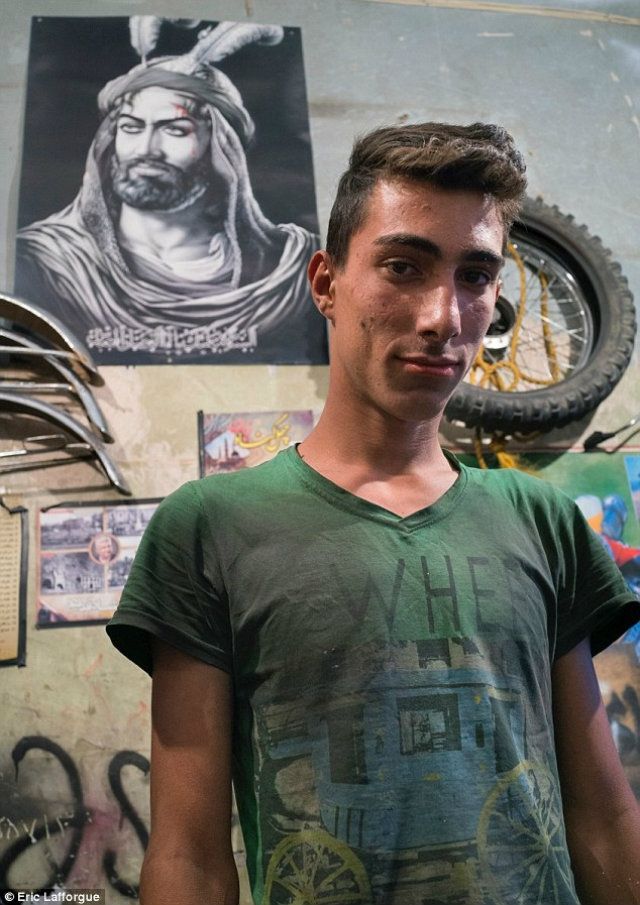 Фотограф показав, як виглядають справжні іранські хіпстери - фото 160936