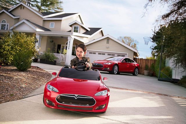 Як виглядають найкращі автомобілі для дітлахів - фото 158396