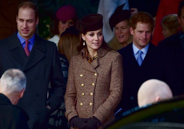 Правила, які не може порушувати навіть королева Британії - фото 160301