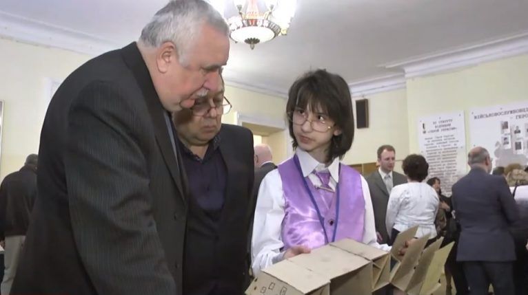 Ростислав Абрамов - фото 1