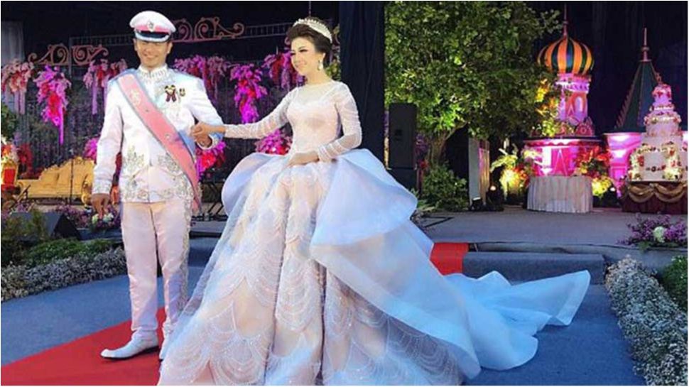 Казкова весільна сукня нареченої з Індонезії підкорила Instagram: розкішні фото