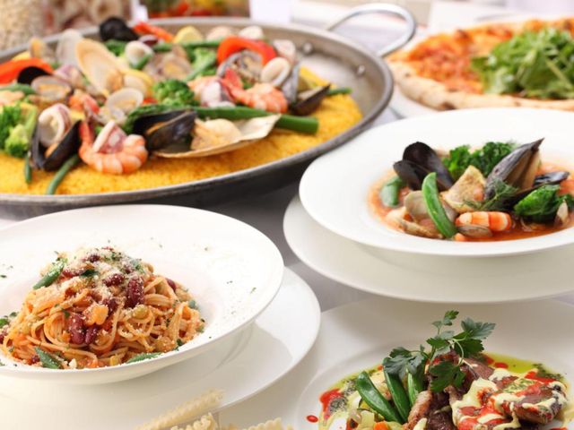 Що можна поїсти на $30 у різних країнах світу? - фото 157620