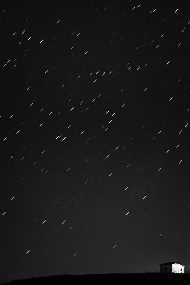 Фотограф показав "життя" одного будиночка - фото 162987