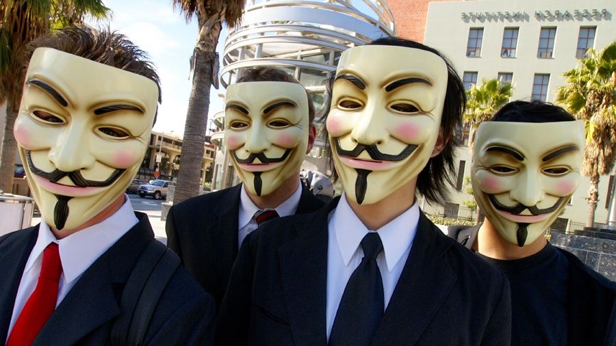 8 ознак фальшивих людей