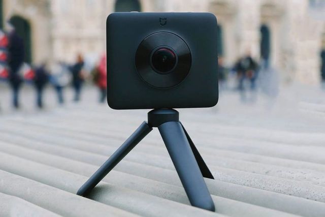 Чим особлива Xiaomi Mi 360° Panoramic Camera? - фото 157414