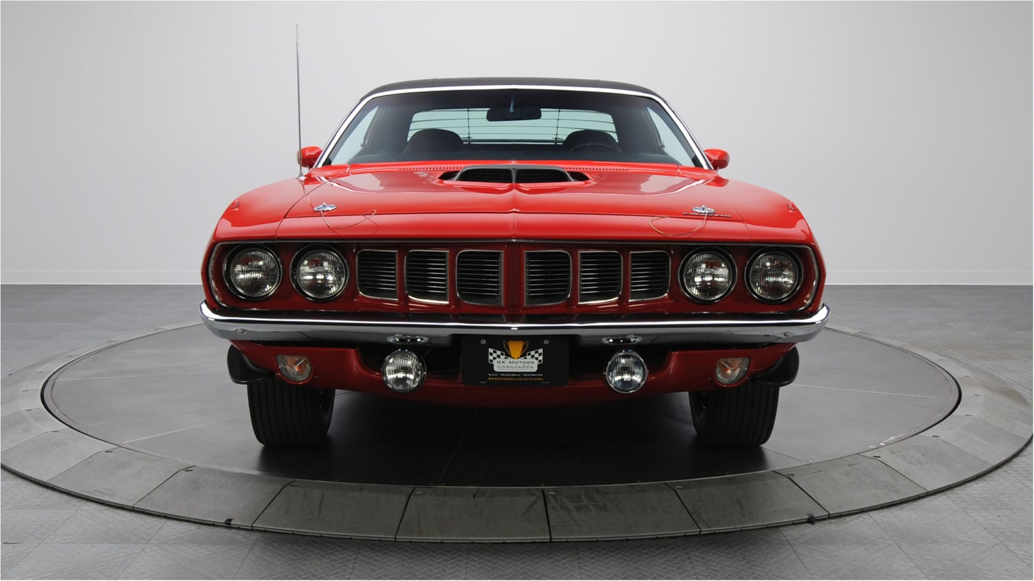 Легендарне американське купе 70-х продають за ціною Ferrari