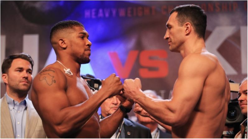 Кличко – Джошуа: потужні фото церемонії зважування