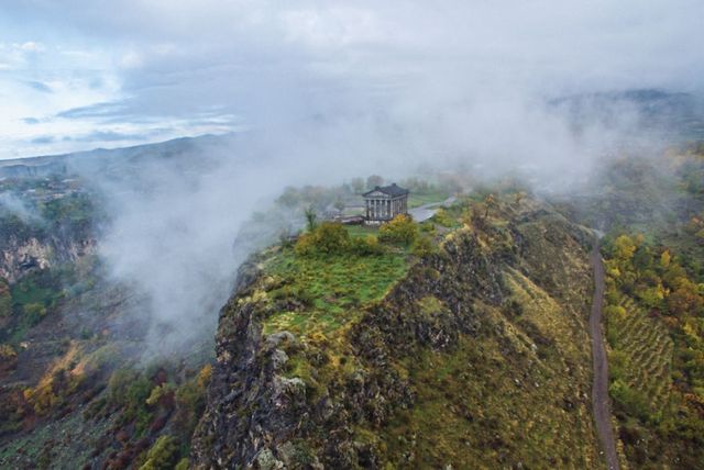 Вірменія з висоти пташиного польоту: неймовірні фото - фото 160242