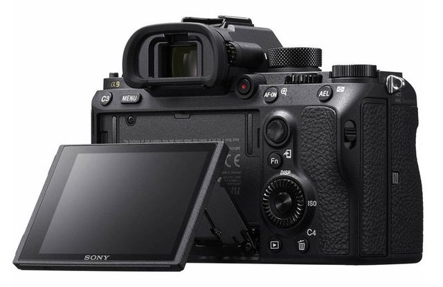 Sony представила інноваційну "бездзеркалку" - фото 161100