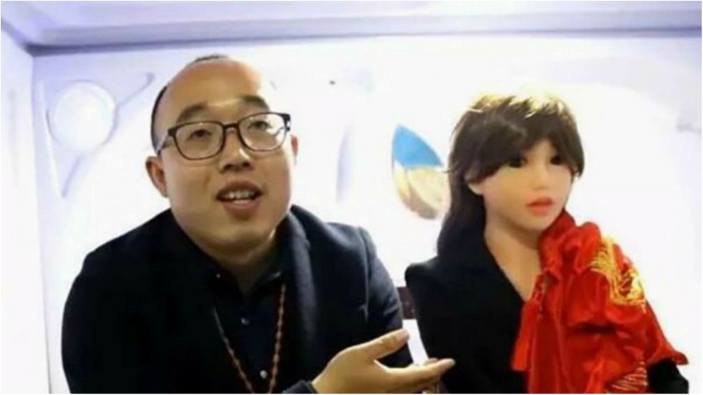 Розчарований у коханні бідолага одружився на роботі