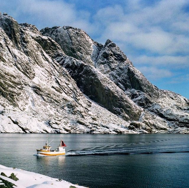 Суворе життя рибалок Аляски: вражаючі фото - фото 160044