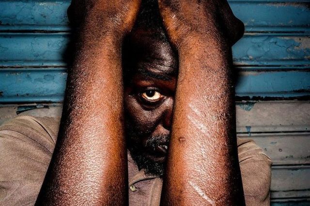 Зворотня сторона Нью-Йорка: фотограф показав неординарних людей мегаполіса - фото 159359