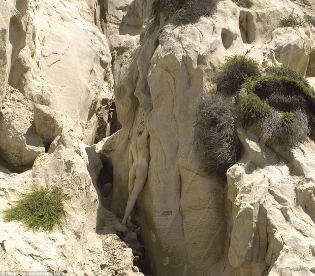 Знайди жінку: фотограф створив унікальну серію знімків - фото 156393