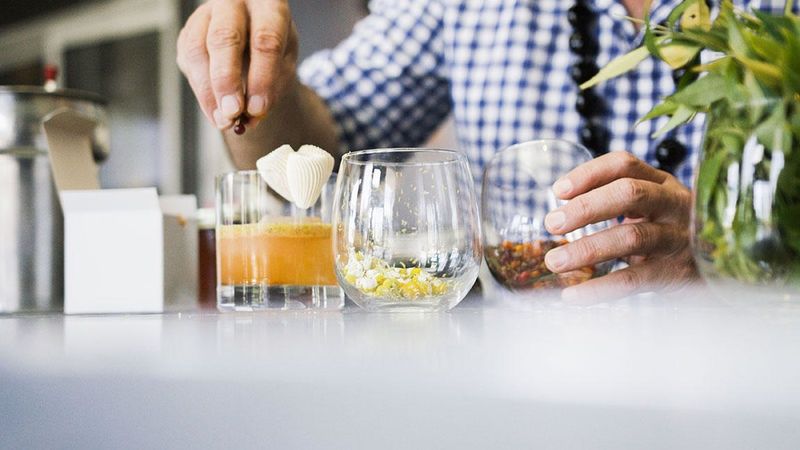 Бармен "друкує" унікальні коктейлі на 3D-принтері