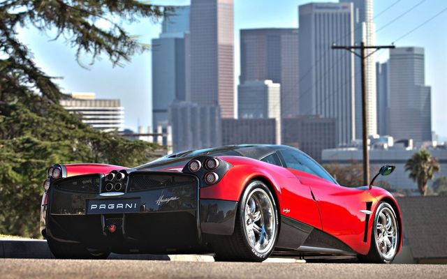 На продаж виставлено унікальний Pagani Huayra - фото 161864