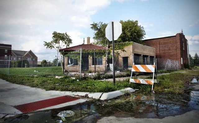 Як виглядає закинутий Детройт: вражаючі фото - фото 159611