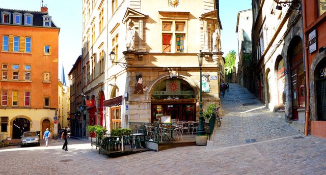 Унікальна броня та історія успіху Кличка: 28 квітня у трьох фото - фото 163065