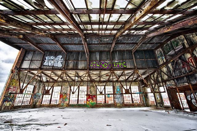 Як виглядає закинутий Детройт: вражаючі фото - фото 159616