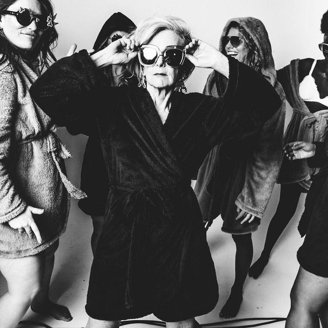 Як виглядає найстильніша бабуся США: ефектні фото - фото 156157