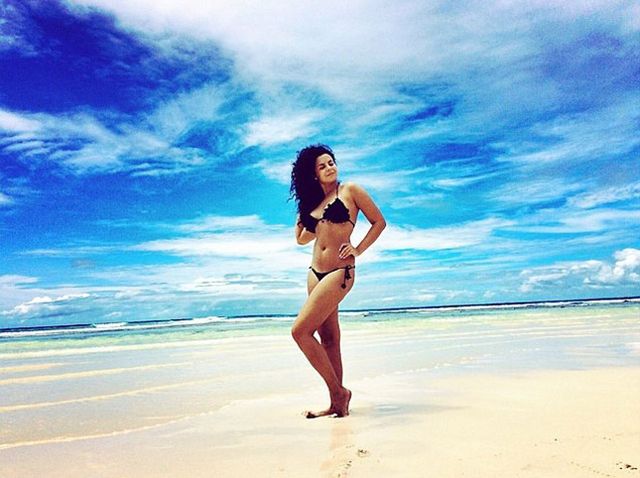 Настя Каменських святкує ювілей: найвідвертіші фото співачки (18+) - фото 164160