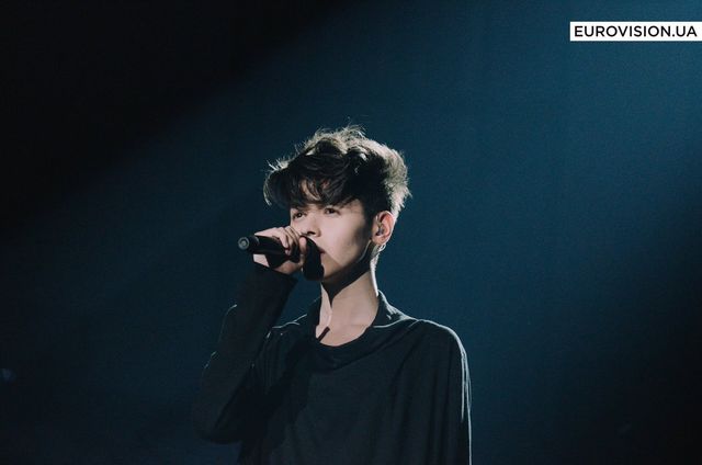 Притула влучно потролив учасників другого півфіналу Євробачення-2017 - фото 165971