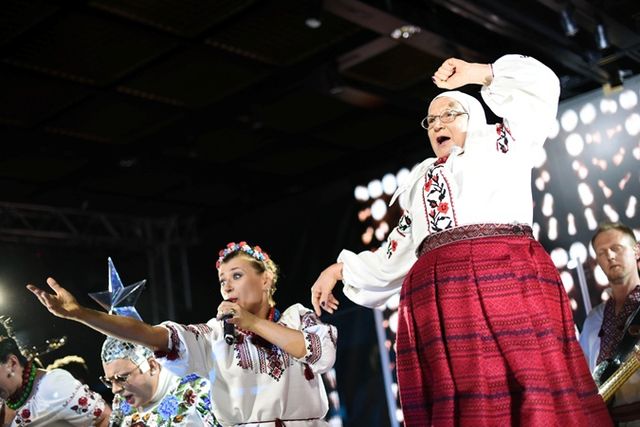 Вєрка Серлдючка в Євроклубі - фото 164569