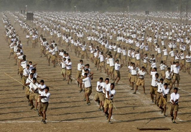 Як виглядають звичайні будні Індії: вражаючі фото - фото 164348