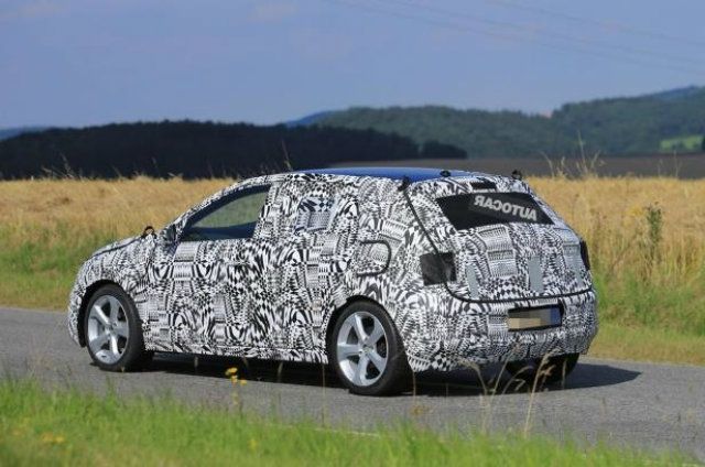 Volkswagen показав крутий оновлений хетчбек - фото 165344