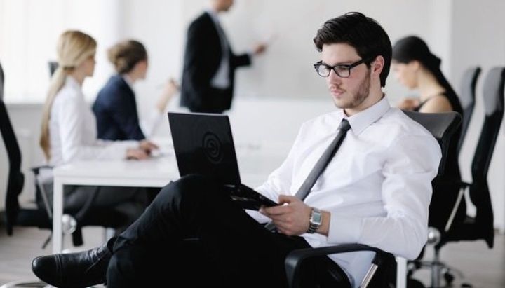 Як працювати за комп’ютером та не нашкодити організму