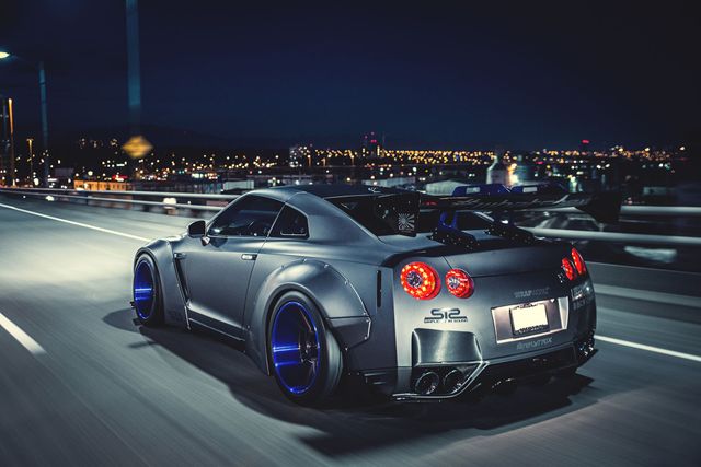 Nissan GT-R - фото 166825