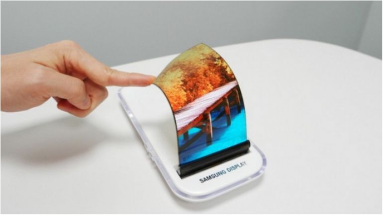 Samsung показала унікальний розтяжний OLED-дисплей