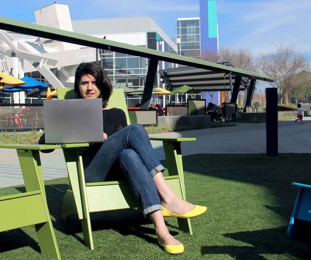 Ця тендітна дівчина – "принцеса безпеки" в Google: яскраві фото - фото 169842