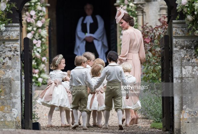 Сестра Кейт Міддлтон виходить заміж: перші фото з весілля - фото 168069