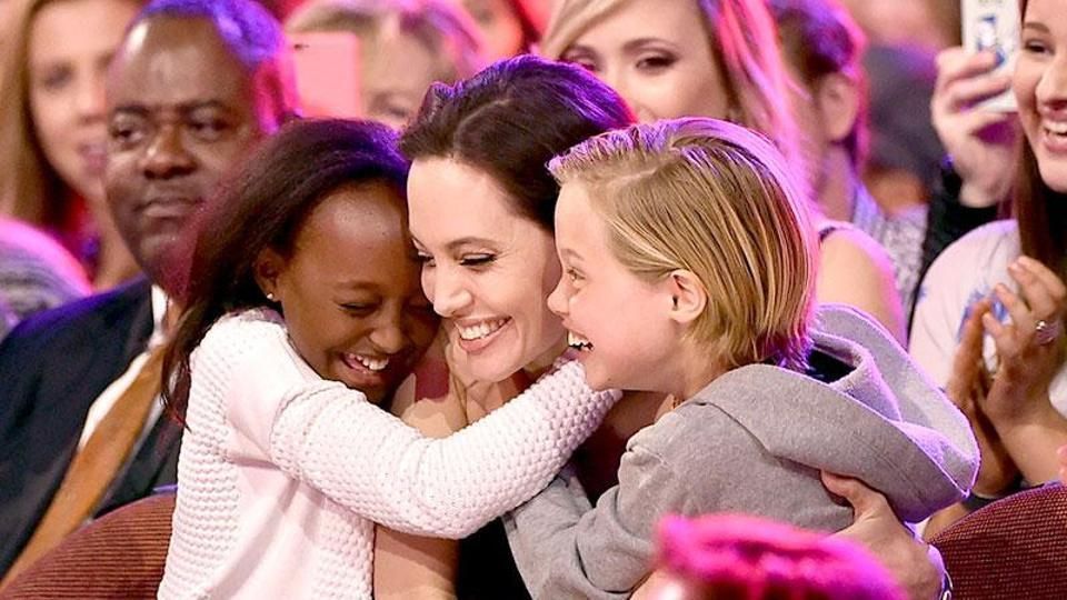 Джолі розповіла, що значить бути мамою шістьох дітей