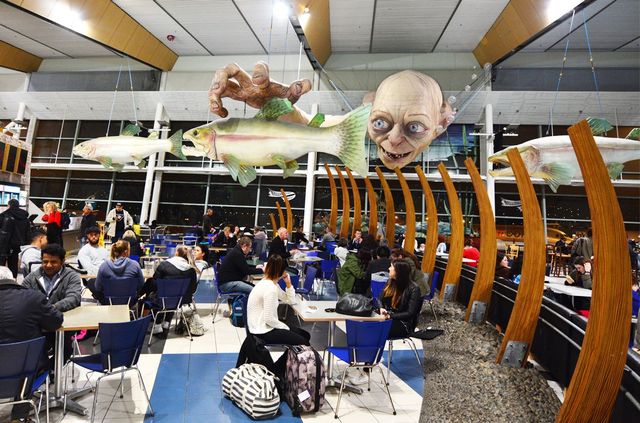 Незвичайні аеропорти світу: вражаючі фото - фото 165910