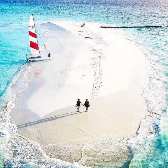 Як виглядає яскравий відпочинок на Мальдівах: літні фото - фото 168998