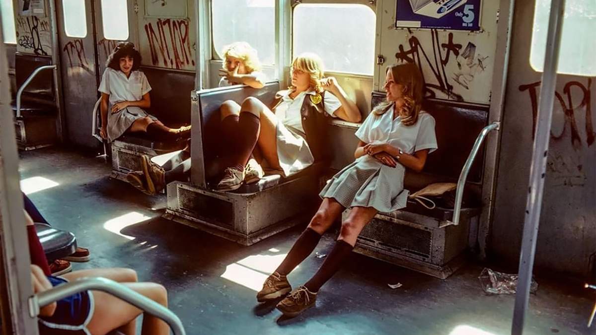 Як виглядало метро Нью-Йорка в 80-х роках: яскраві фото - фото 1
