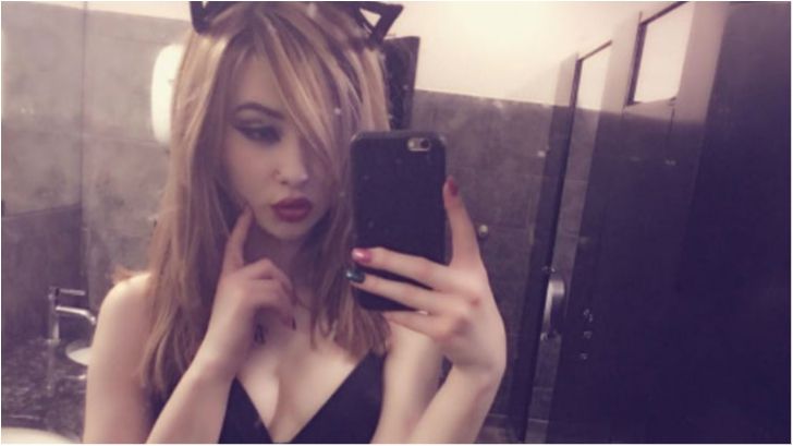 Що роблять стриптизерки у своїх гримерках: відверті фото (18+)