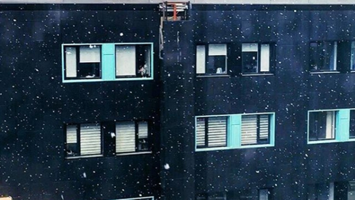 20 днів до літа: у Києві випав сніг: фотофакт - фото 1
