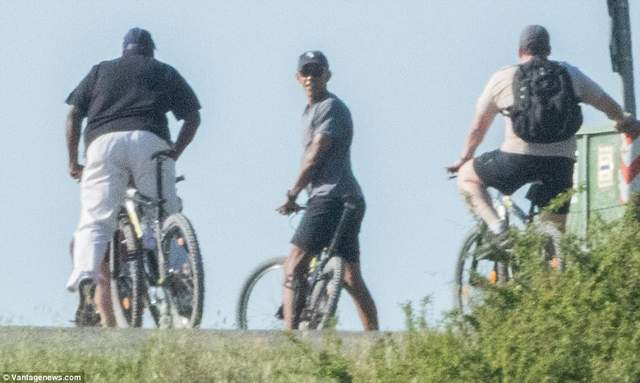 Як Барак і Мішель Обама проводять відпустку в Італії: з'явилися фото - фото 168879