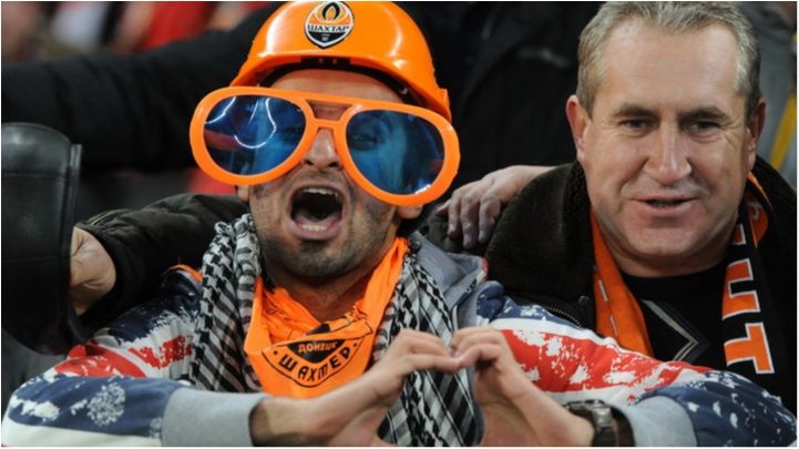 Як фани "Шахтаря" тонко потролили "Динамо": фотофакт