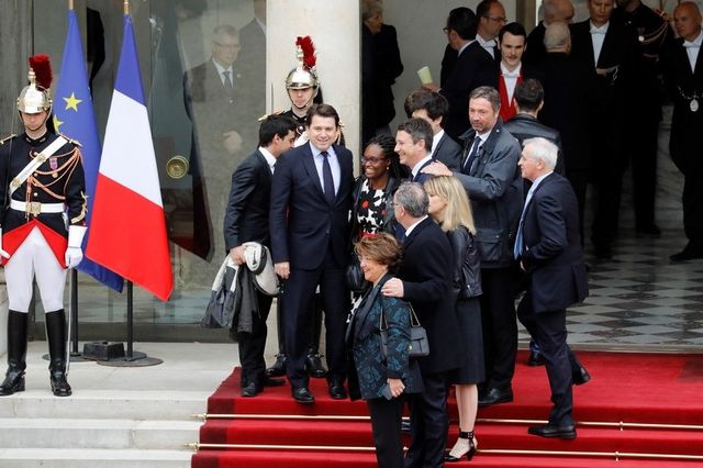 Як пройшла церемонія інавгурації президента Франції: яскраві фото - фото 166497