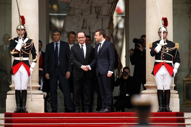 Як пройшла церемонія інавгурації президента Франції: яскраві фото - фото 166489
