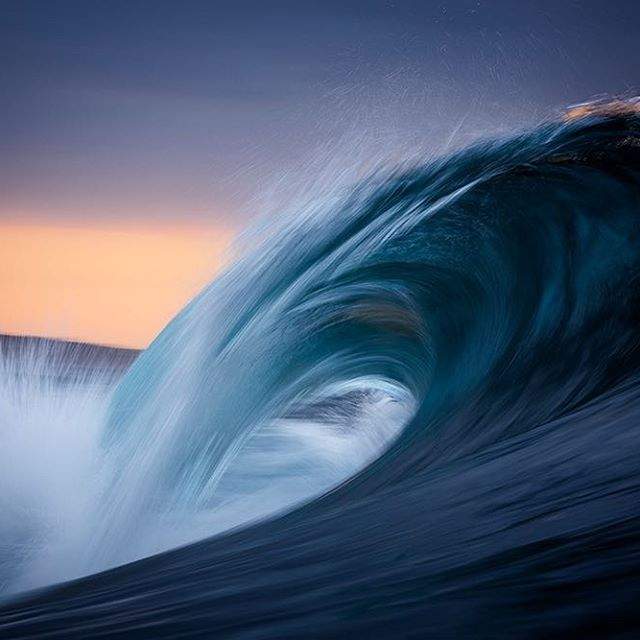 Фотограф створює дивовижні знімки морських хвиль - фото 168778