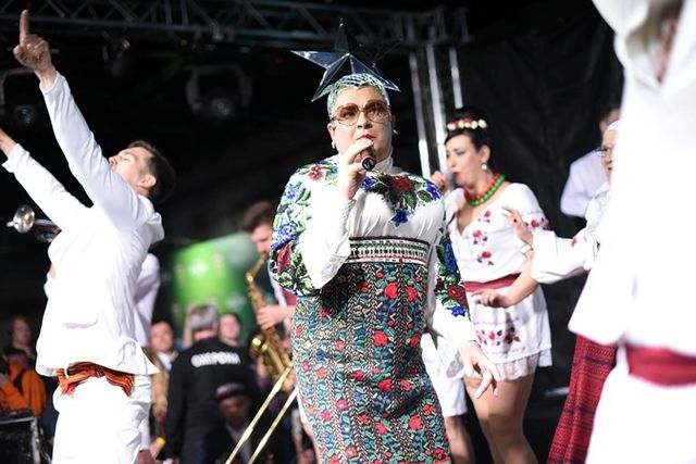 Вєрка Серлдючка в Євроклубі - фото 164568