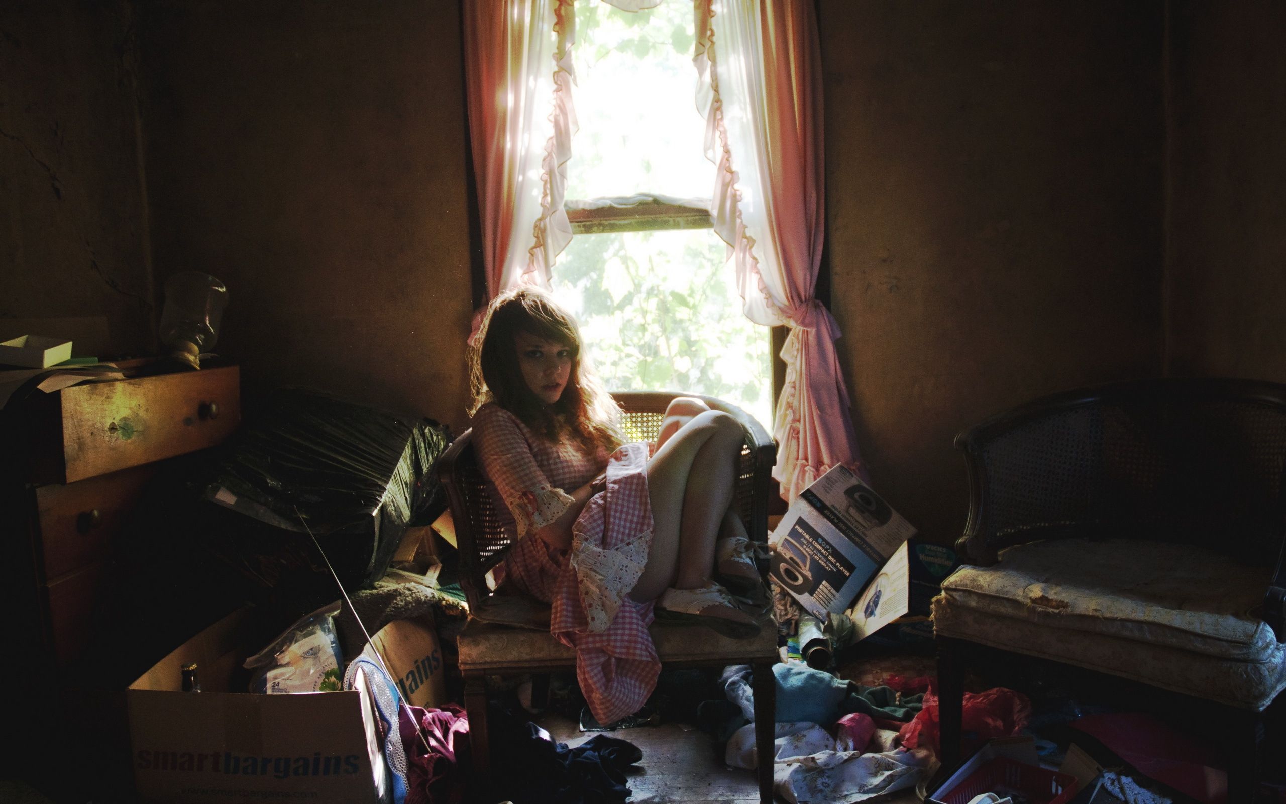 19-річна студентка виграла конкурс на найбруднішу кімнату: вражаючі фото