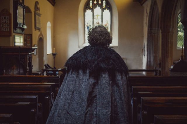 Чоловік влаштував фотосесію в стилі "Гри престолів" - фото 166885