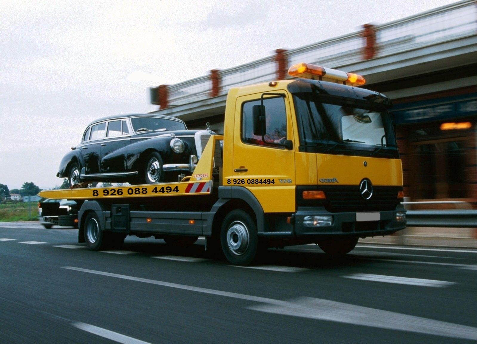 Невдаха року! Водій евакуатора став зіркою мережі